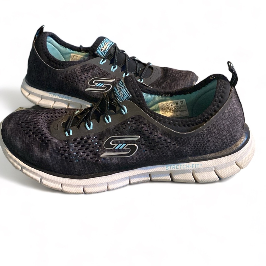 Skechers Stretch Fit Air-Cooled Women`S Size 7 Black Blue Walking Shoes